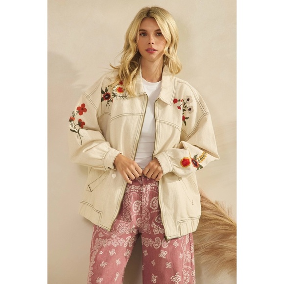 Veveret Jackets & Blazers - Veveret Embroidered Floral Cream Bomber Jacket